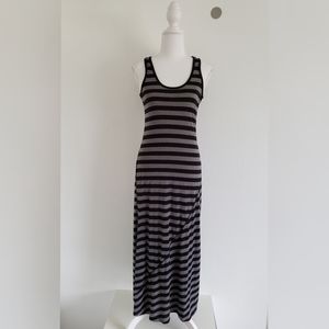 Derek Hearts long maxi gray black striped size M
